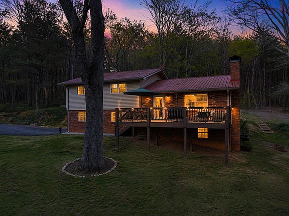 3rd image of 409 Dellwood Rd