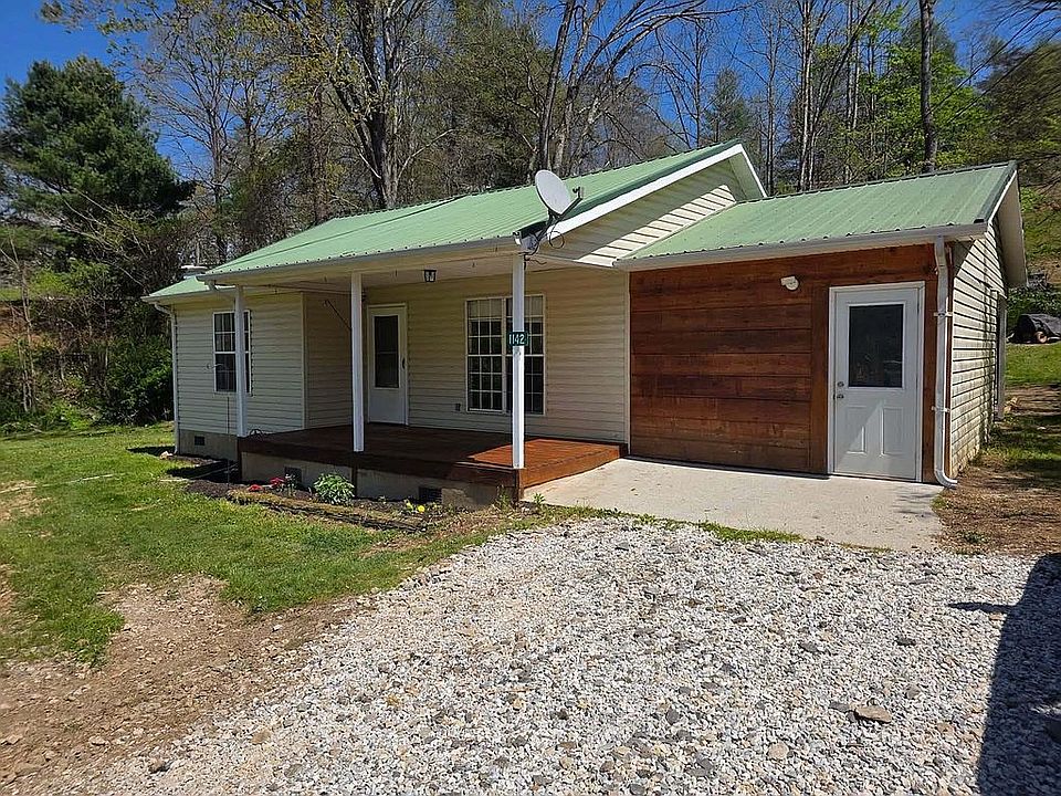 1st image of 1142 Moose Branch Rd