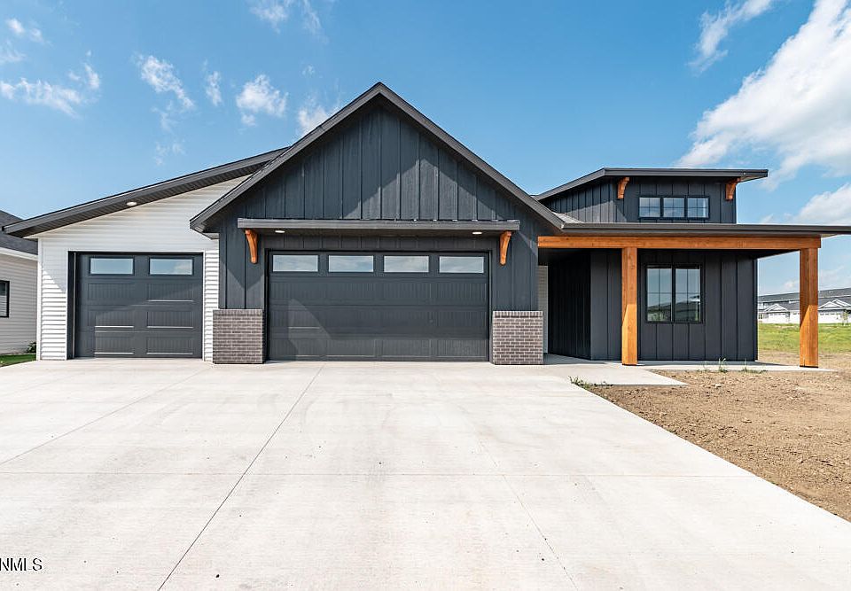 1st image of 524 Shale Dr