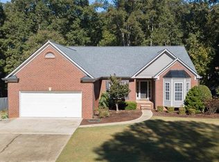 6194 Saddlehorse Dr, Flowery Branch, GA 30542