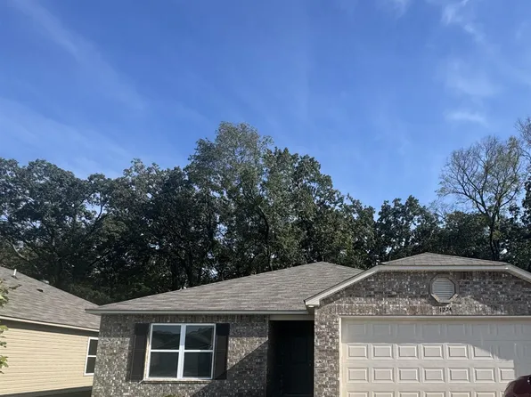 1224 Crotale St, Conway, AR 72034