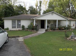 3311 Barbers Ln, Louisville, KY 40216