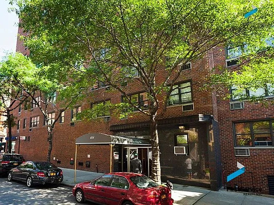 Rented by FirstService Realty (legacy) | media 11