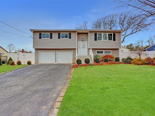 380 Brentwood Parkway, Brentwood, NY 11717