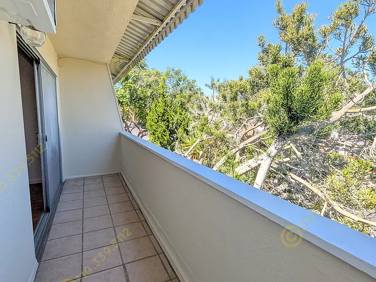 1027 N Stanley Ave #6 — Photo 8
