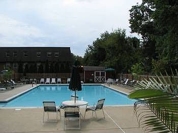 4th image of 1314 Wharton Dr