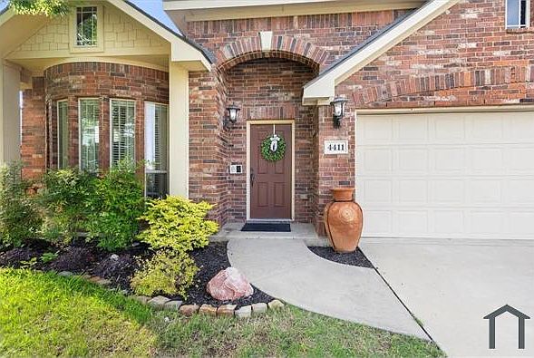 1st image of 4411 Waterford Glen Dr