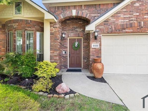 4411 Waterford Glen Dr