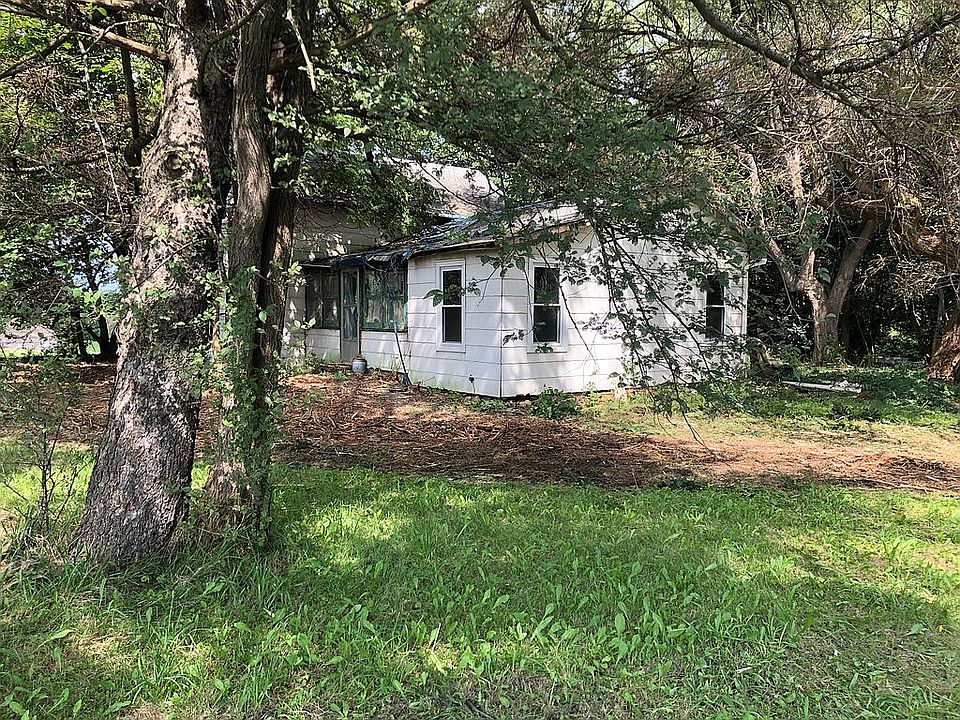 1st image of 904 County Road 28