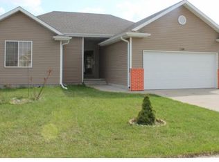 608 E 25th St, South Sioux City, NE 68776