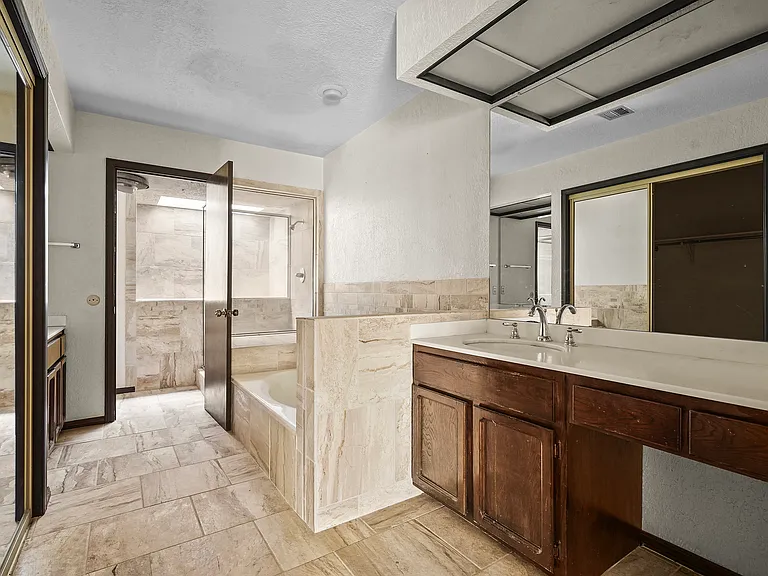 5856 Mira Serena Dr — Photo 18