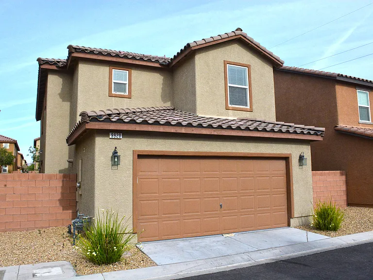 9920 Turquoise Glass Ct — Photo 30