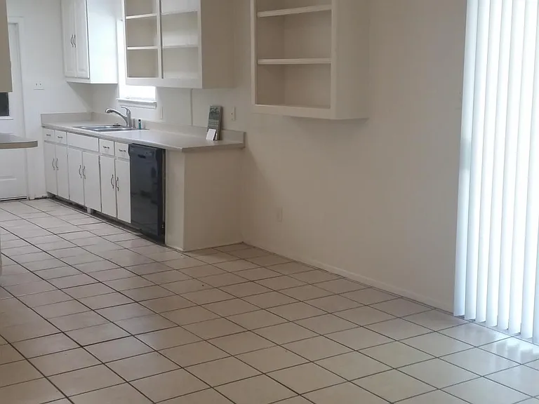 1505 Twin Post Ct — Photo 3