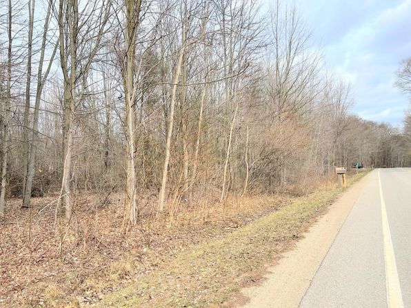 13505 Leonard St, Nunica, MI 49448