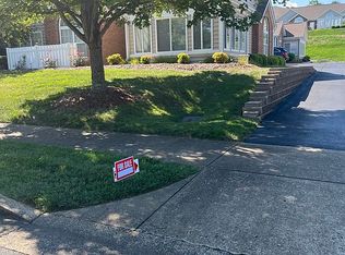 128 Avonlea Pl, Johnson City, TN 37604