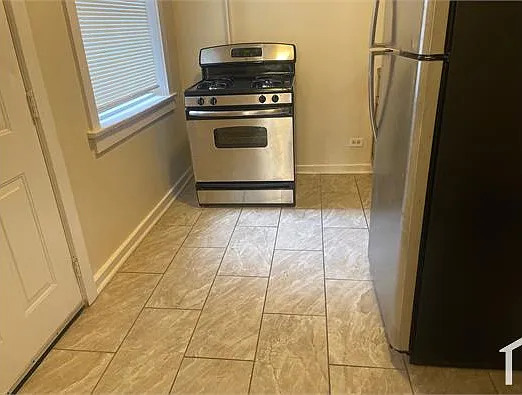 7959 S Emerald Ave #2 — Photo 14
