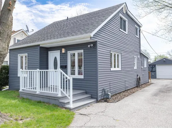 635 Vanier St, Windsor, ON N8X 3E4