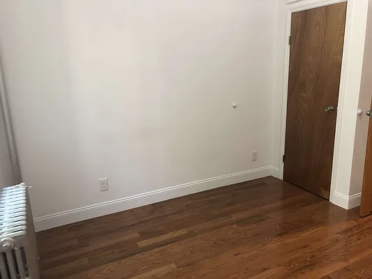 Rented by GreenVill Real Estate LLC | media 33