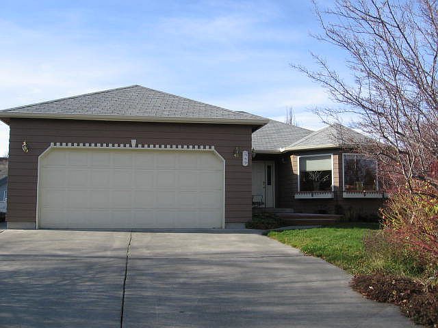 1st image of 840 SE Lori Ct