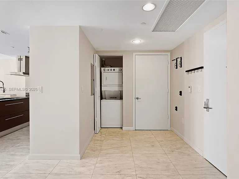 495 Brickell Ave #3904 — Photo 8