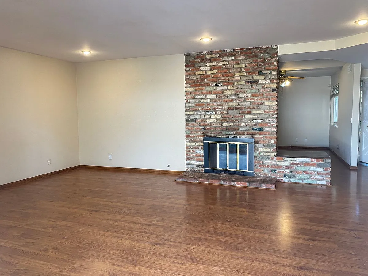 Building Photo - 9595 Toucan Ave