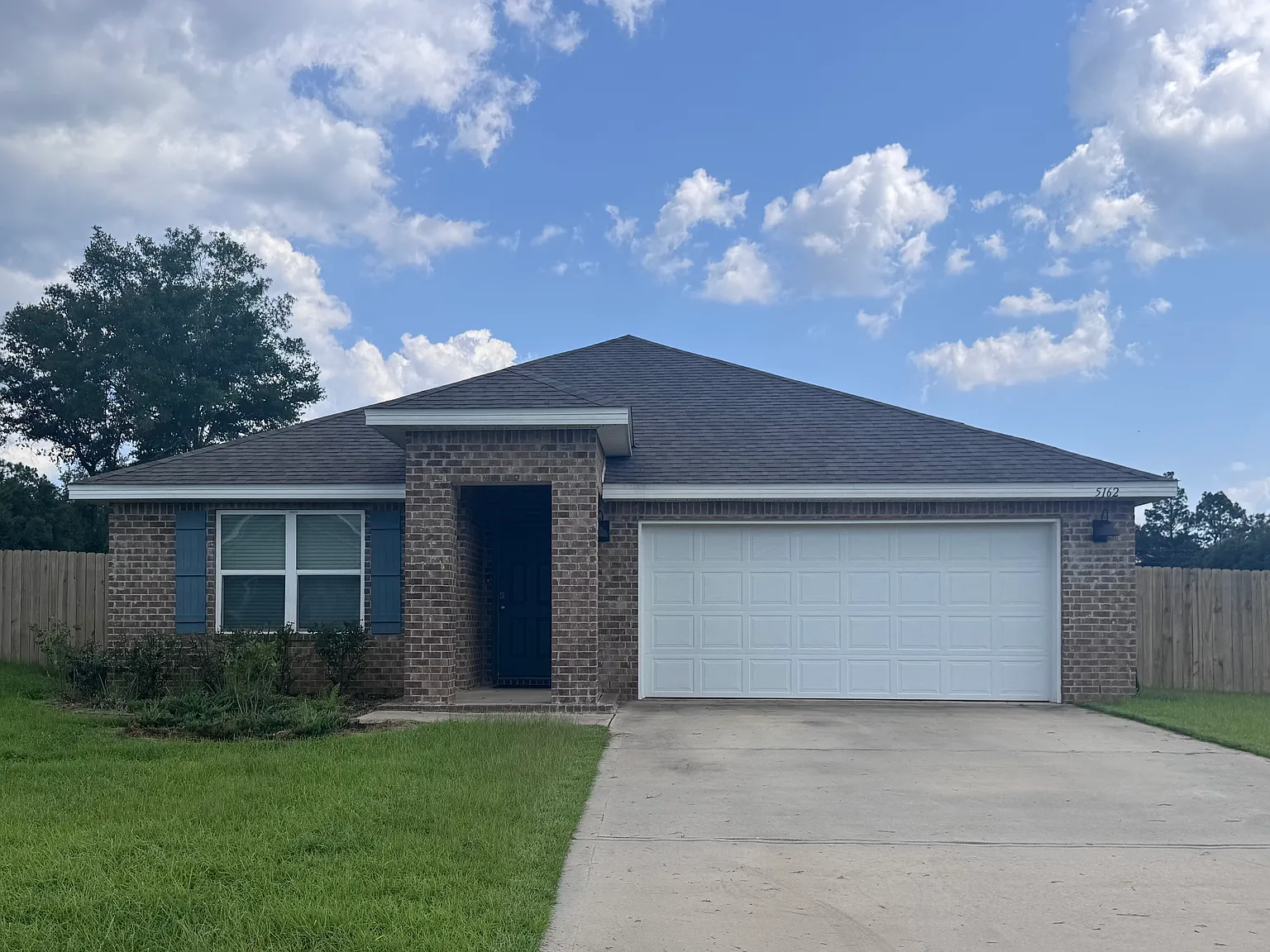 4 bed, 1830 sqft, $2,000 — Photo 1