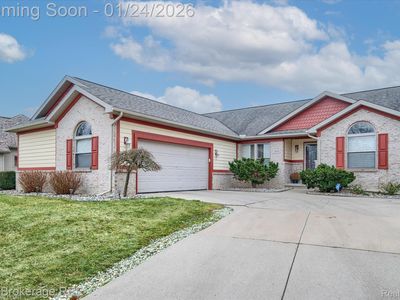 7095 Woods West Dr, Flushing, MI, 48433
