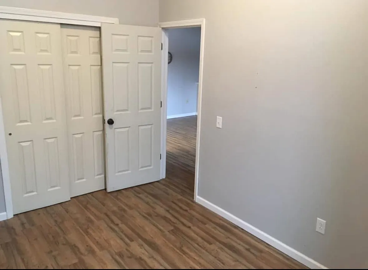 2 bed, $1,150 — Photo 2