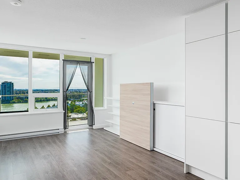988 Quayside Dr #1512 — Photo 2