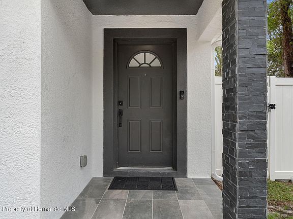 2nd image of 5106 Pacific Ave