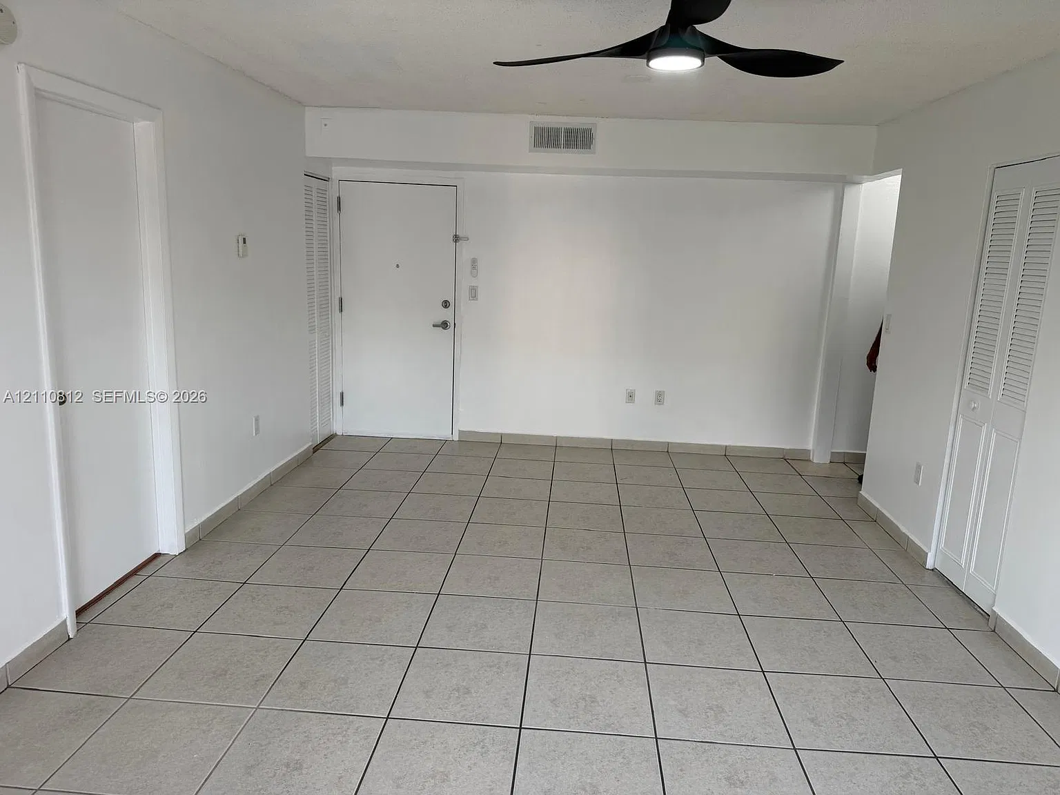 Sunset Villas Condo — Photo 1