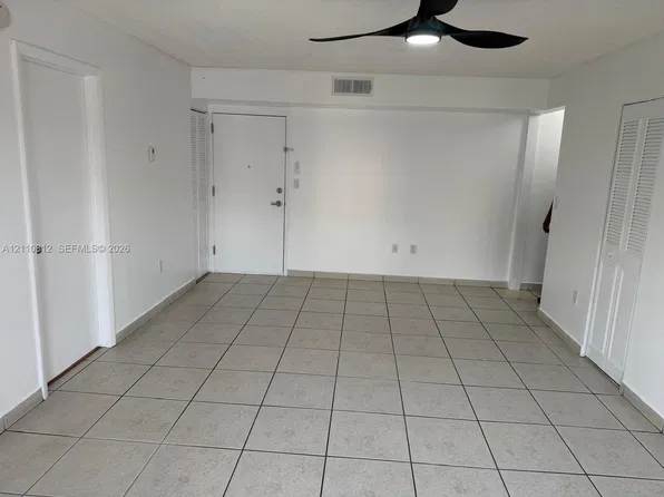 4715 NW 7th St APT 306-2, Miami, FL 33126