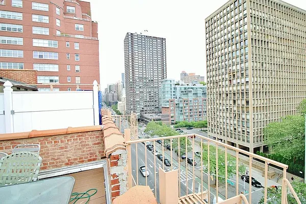 Rented by Mossanen Group | media 26