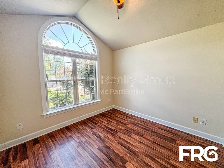 149 Emily Dr #B — Photo 16