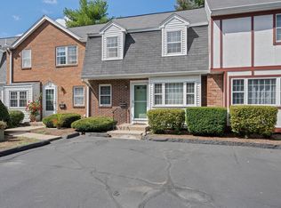 19 Meyer Ter #19, Canton, MA 02021