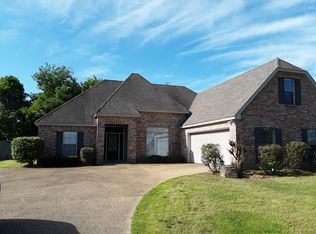979 N Azalea Dr, Madison, MS 39110