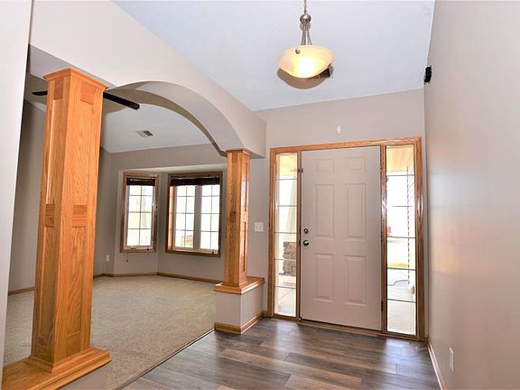 4th image of 1503 Connecticut Dr SE