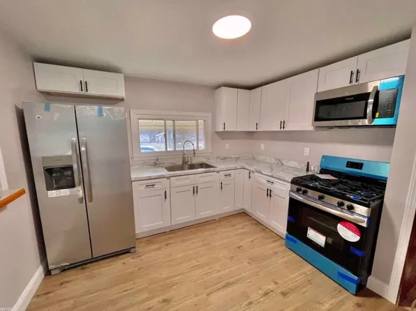 1194 South St, Mount Morris, MI 48458