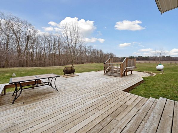 7990 E Eaton Hwy, Mulliken, MI 48861