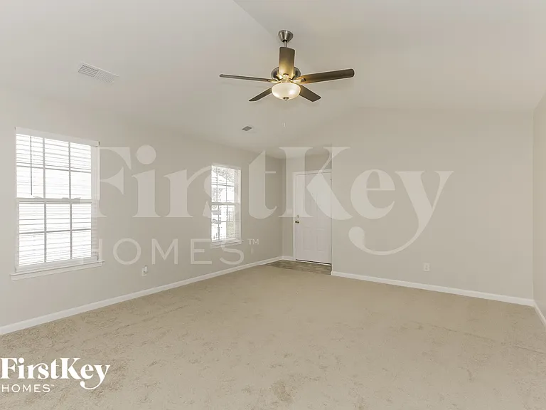 5716 Henderson Oaks Dr — Photo 4