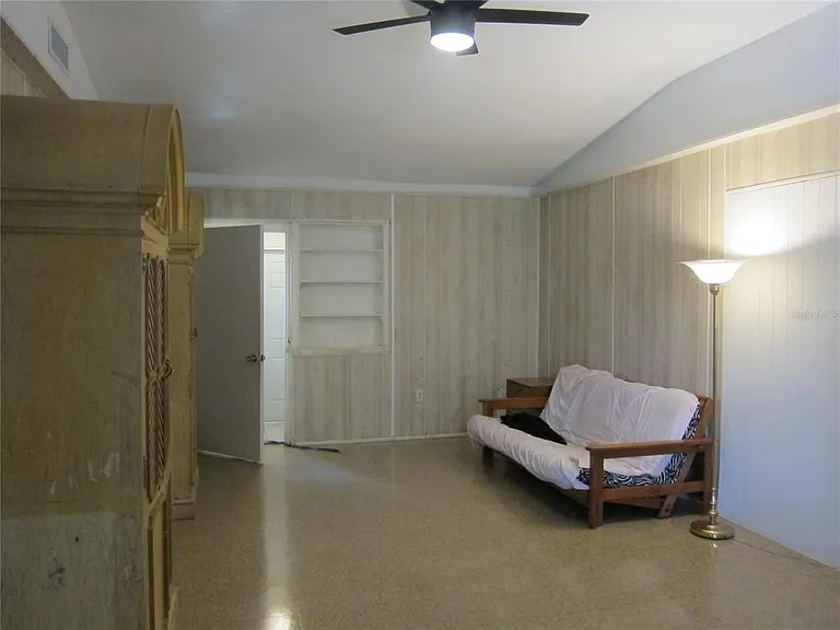 1602 SW Williston Rd #A — Photo 3