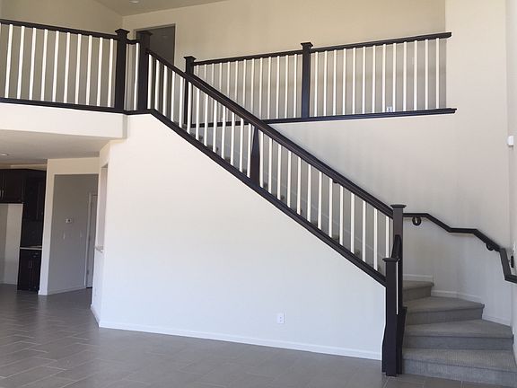 3rd image of 7177 Castle Rock Way