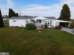 1021 School Rd, Womelsdorf, PA