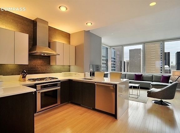 3rd image of 247 W 46th St APT 3701