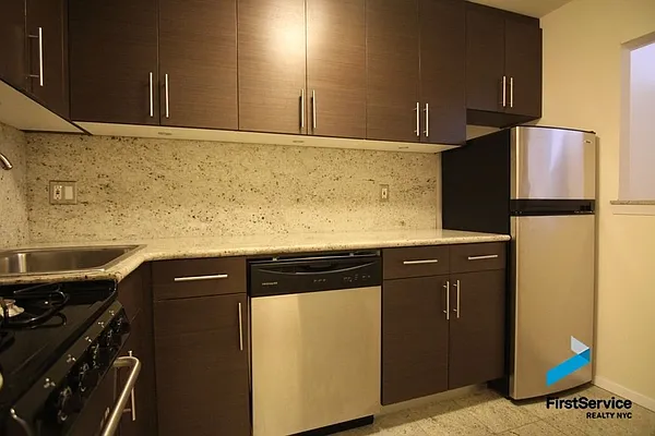 Rented by FirstService Realty (legacy) | media 21