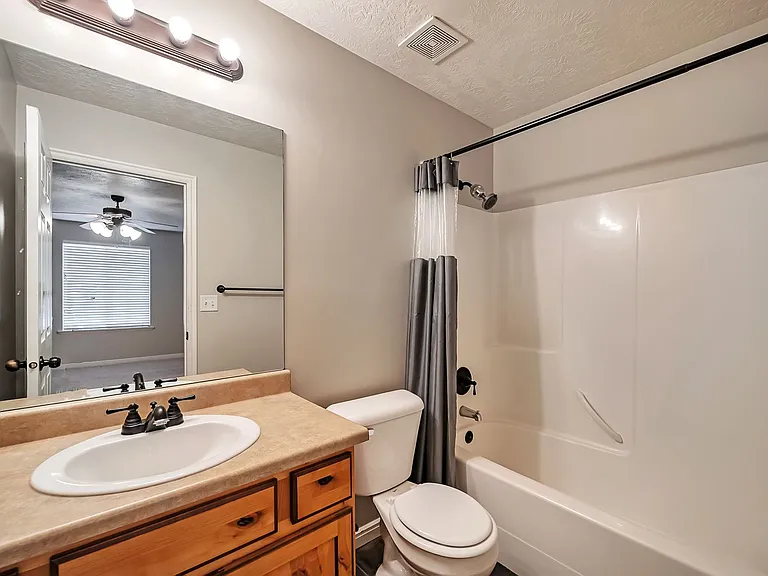 2409 W Adelaide Dr — Photo 19