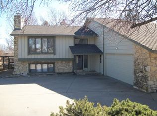 910 S Ash St, Hillsboro, KS 67063