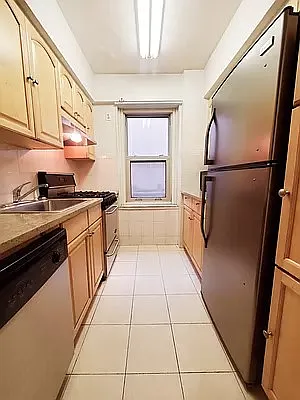159 W 53rd St #15G — Photo 4