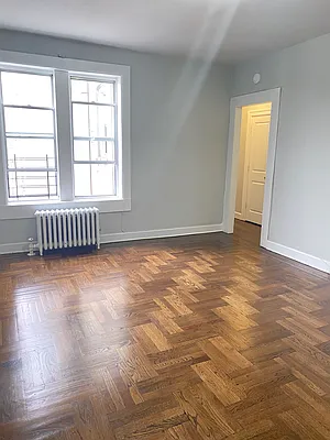 Rented by Chana Ofek, LREB | media 3