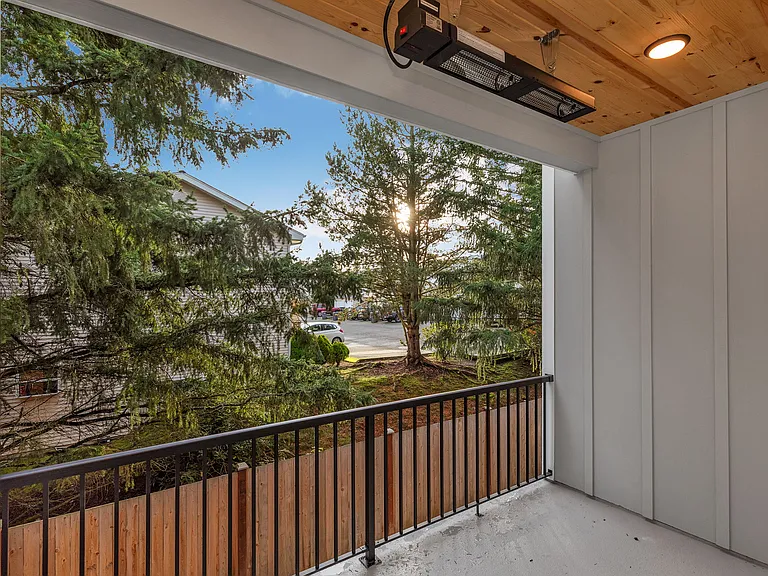 15423 Admiralty Way #E3 — Photo 15